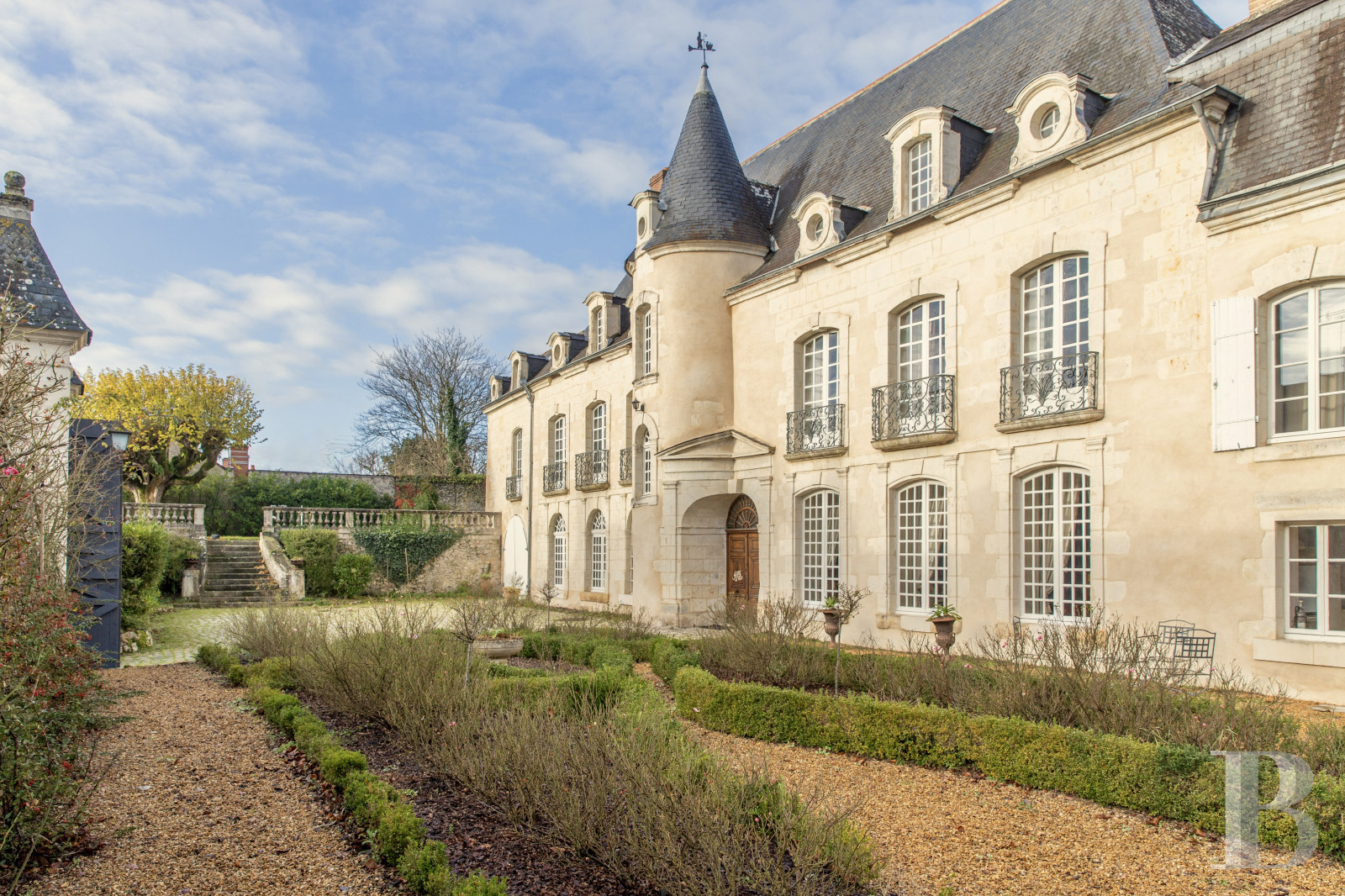 hôtel particulier à vendre Dans une cité historique de l'Anjou