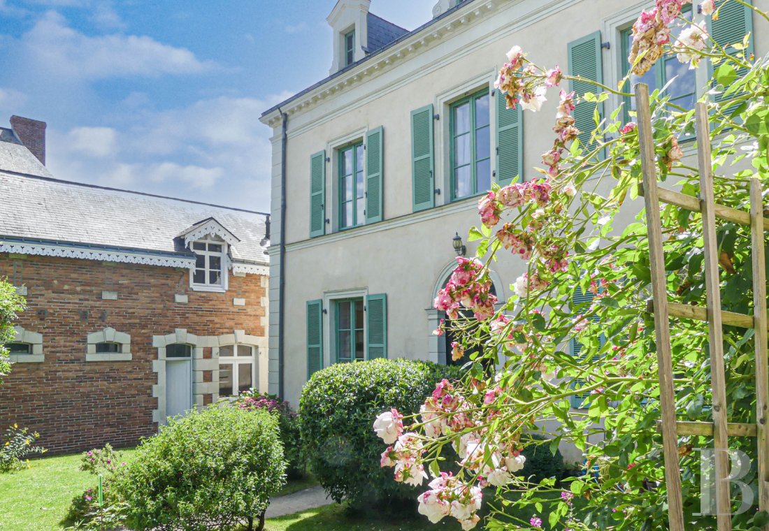 mansion houses for sale France pays de loire   - 2