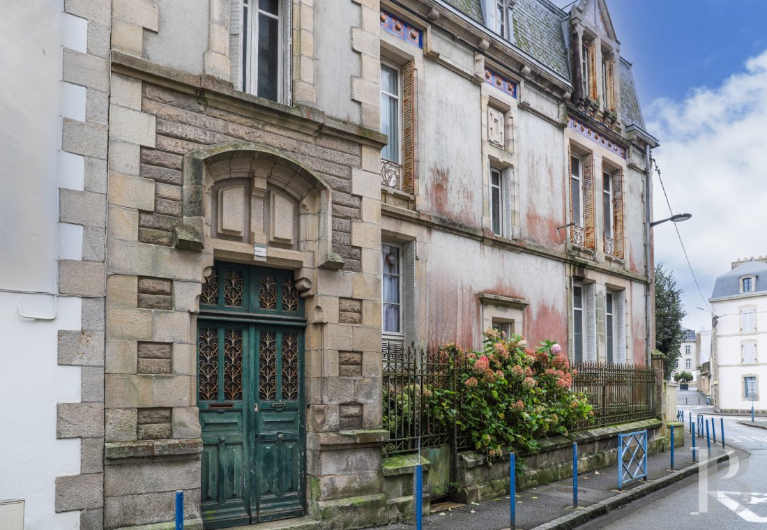 Mansion houses for sale - brittany - In the midst of Quimper, a mansion house,  home and workshop of architect Gustave-Bigot 