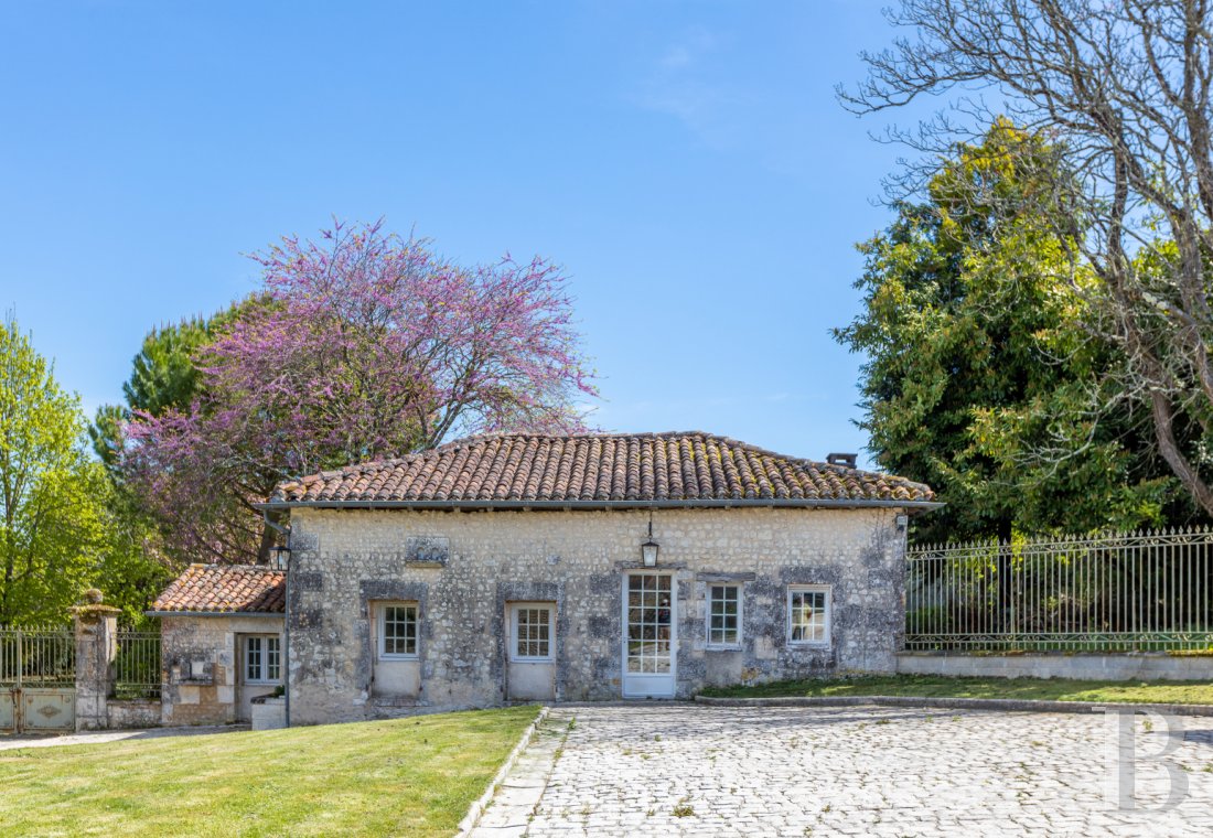 character properties France poitou charentes   - 13