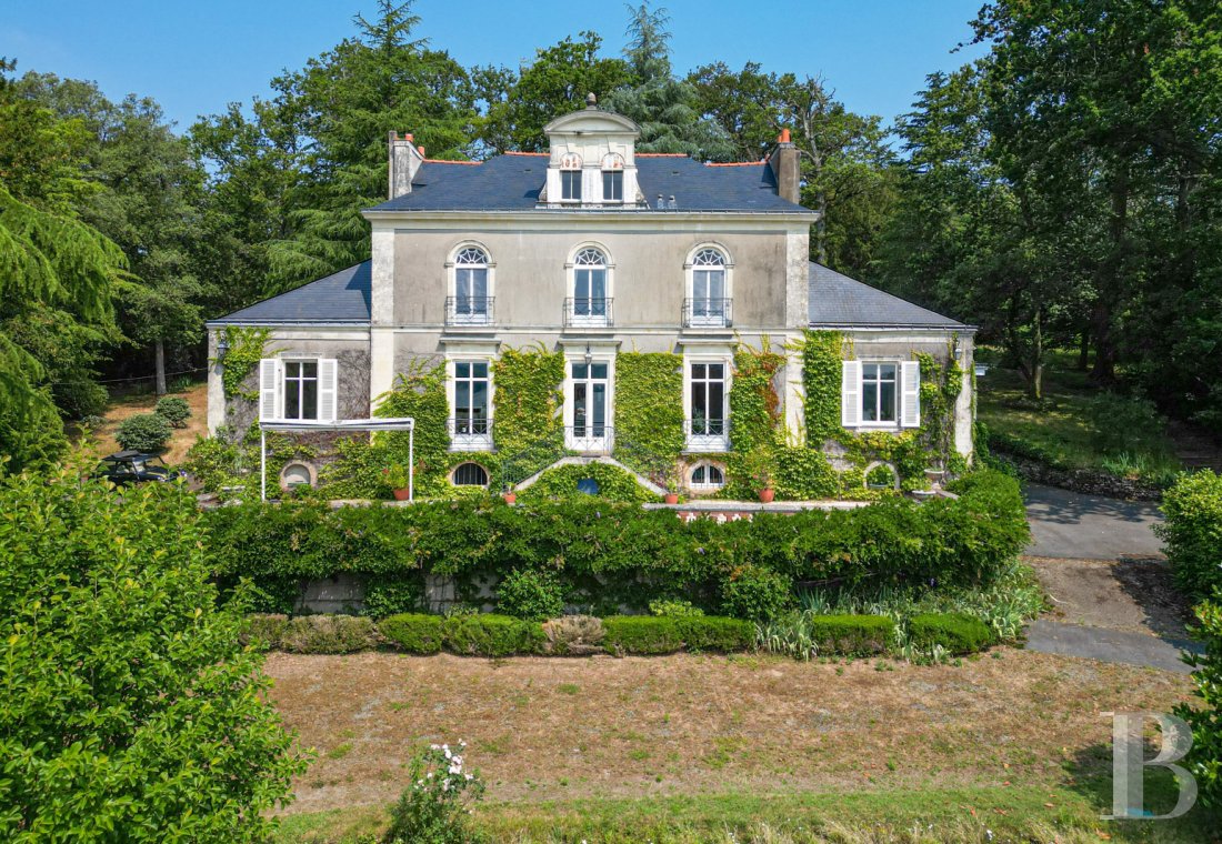 mansion houses for sale France pays de loire   - 2