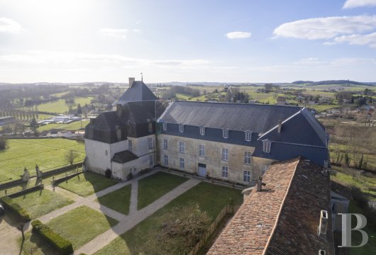 chateaux for sale France poitou charentes   - 5