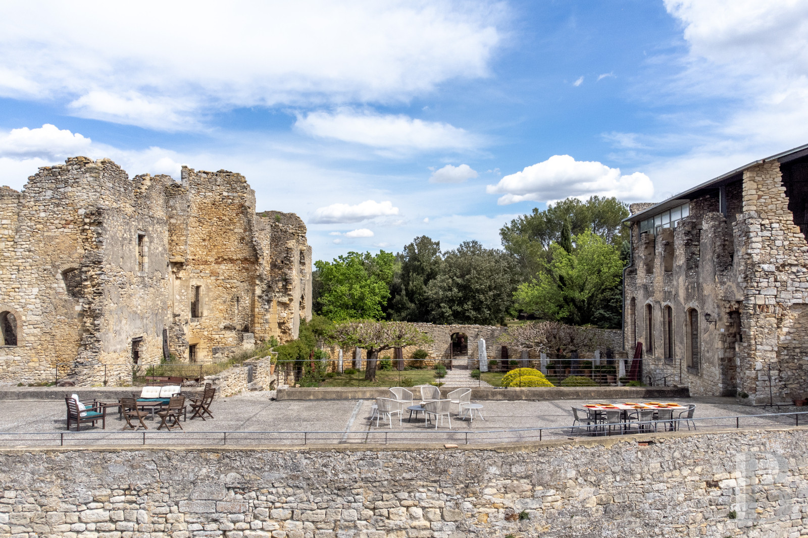 Patrice Besse bed & breakfast LanguedocRoussillon A timestakingly renovated medieval