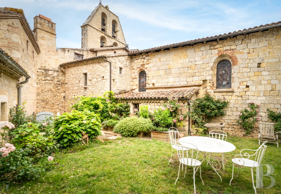 chateaux for sale France midi pyrenees   - 18