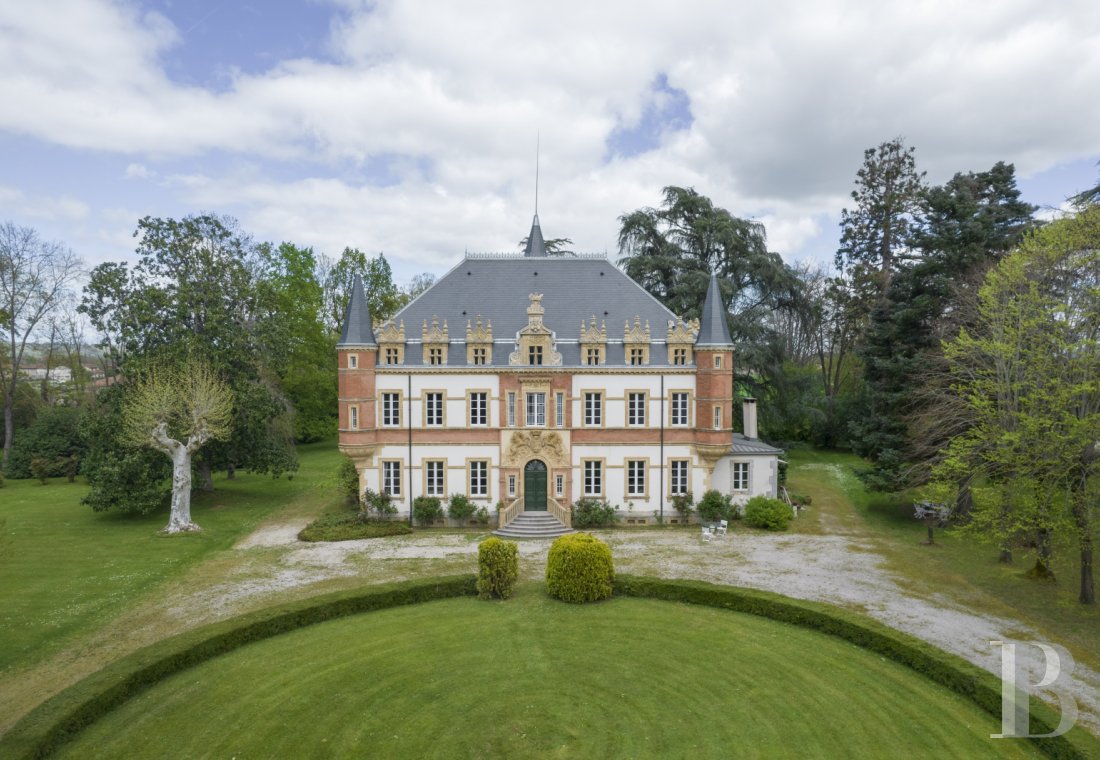 chateaux for sale France midi pyrenees   - 2