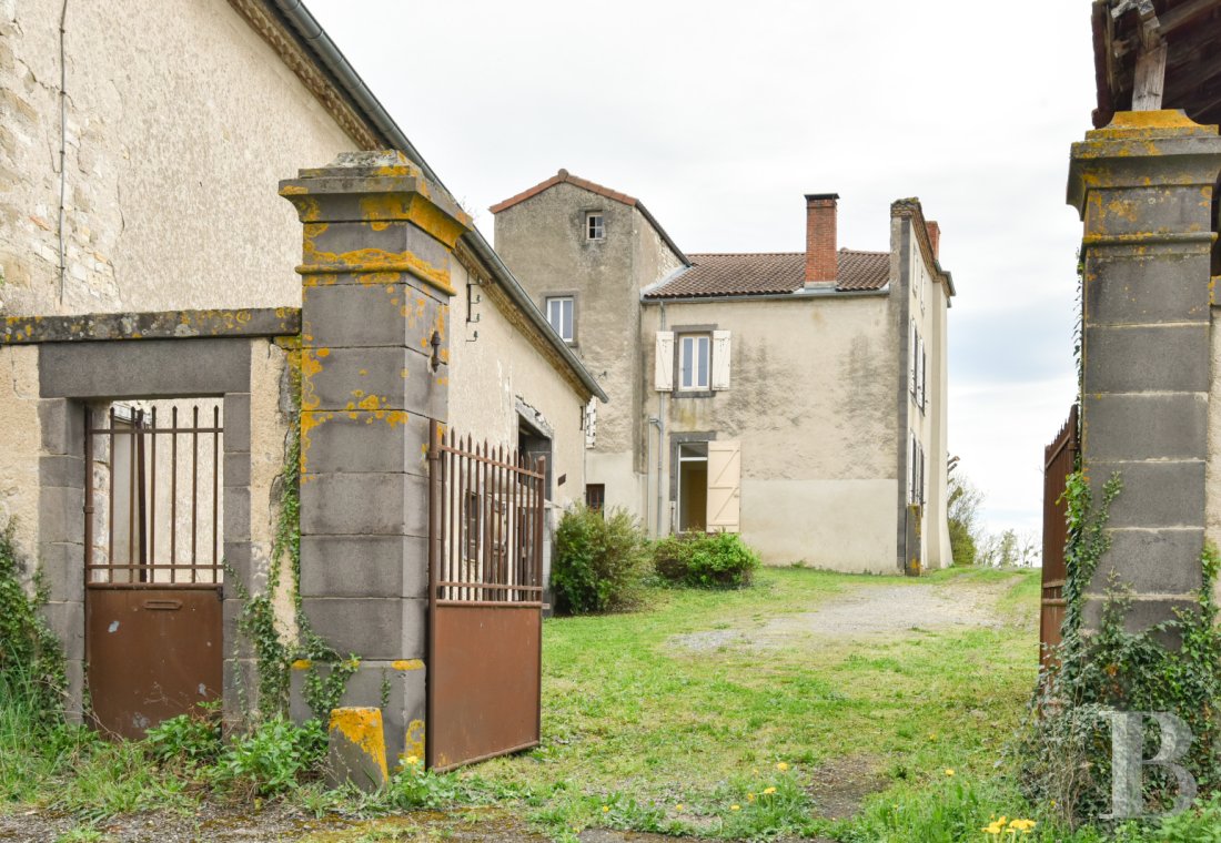 maisons de caractere a vendre auvergne   - 12