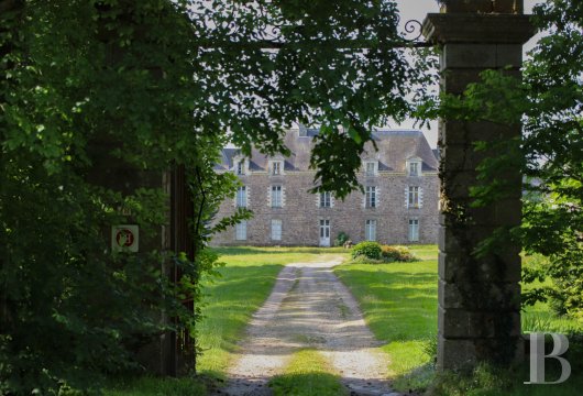 chateaux a vendre bretagne   - 3