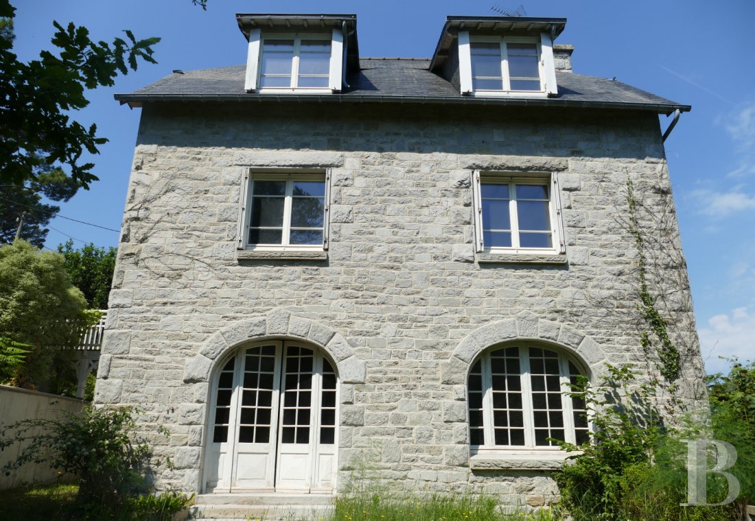 character properties France brittany   - 1