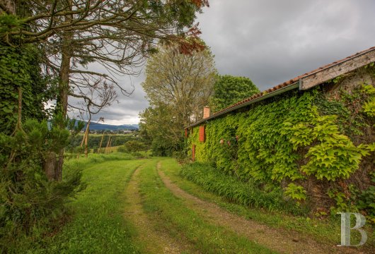 chateaux for sale France rhones alps   - 13