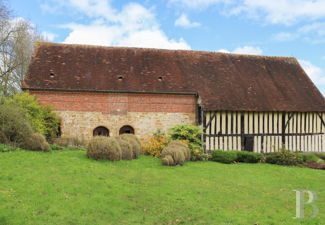 castles for sale France lower normandy   - 8