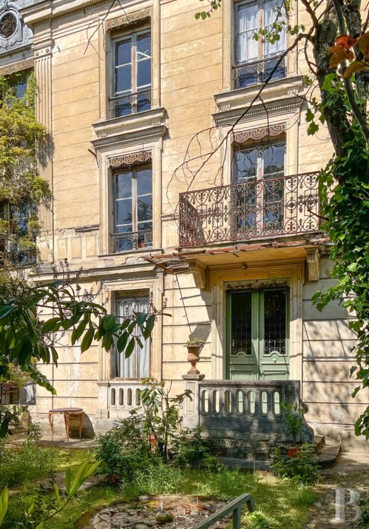 mansion houses for sale France paris   - 12