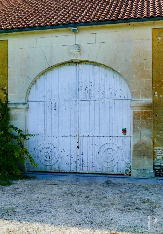 vieilles maisons francaises poitou charentes   - 3