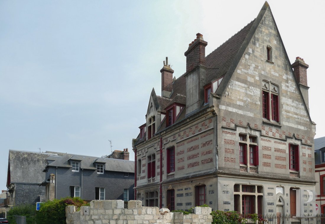 properties in town lower normandy   - 1