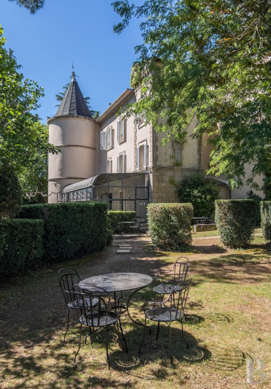 chateaux a vendre paca   - 3