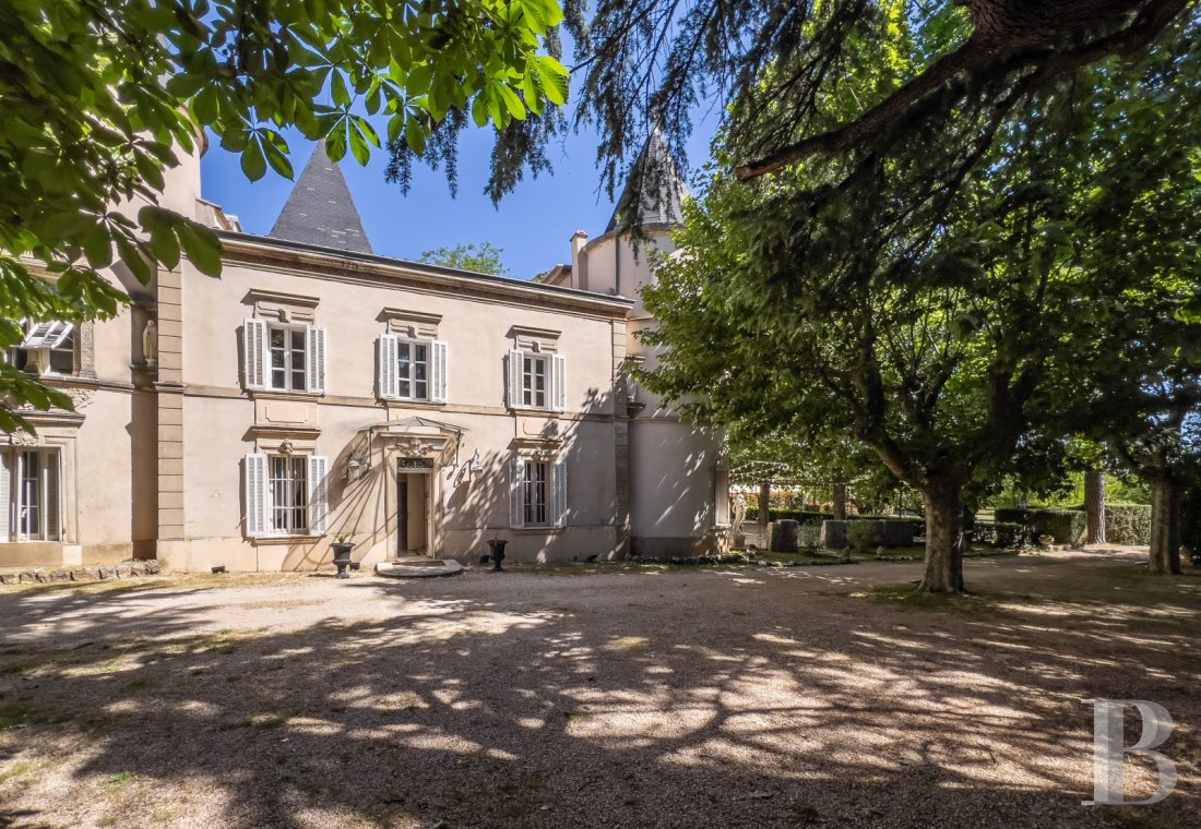 chateaux a vendre paca   - 2