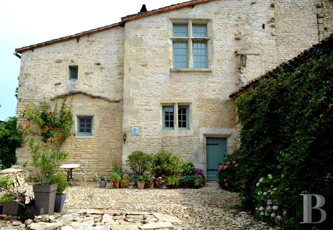 maisons de caractere a vendre poitou charentes   - 2