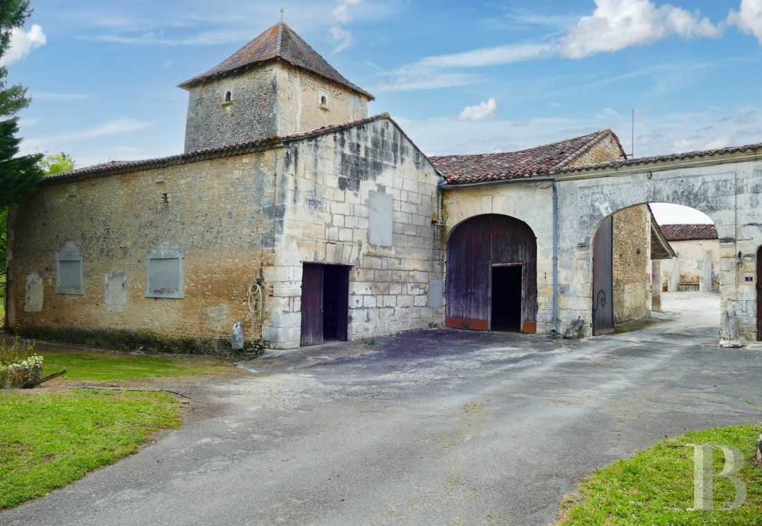 manoirs a vendre poitou charentes   - 1