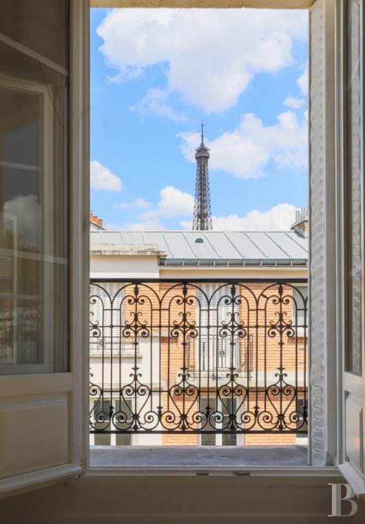 appartements à vendre - paris - Dans le 15e arrondissement de Paris, quartier Dupleix, un appartement de 178 m² habitables, au calme, rénové avec soin