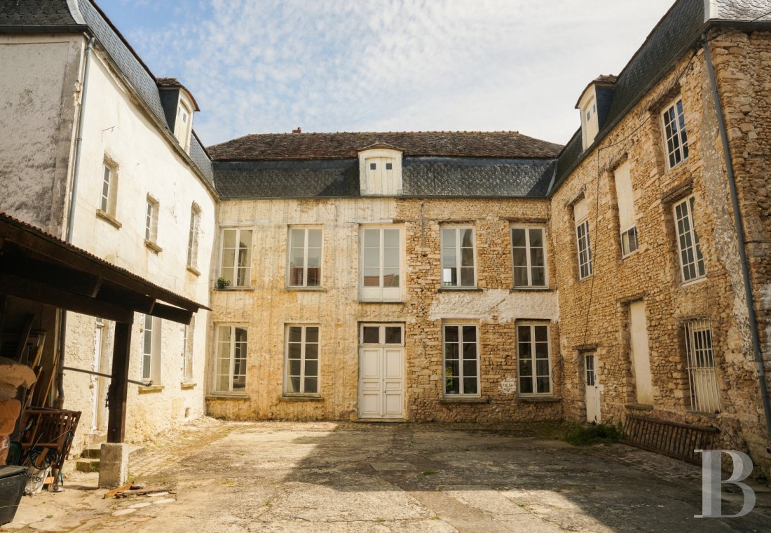 character properties France ile de france   - 2