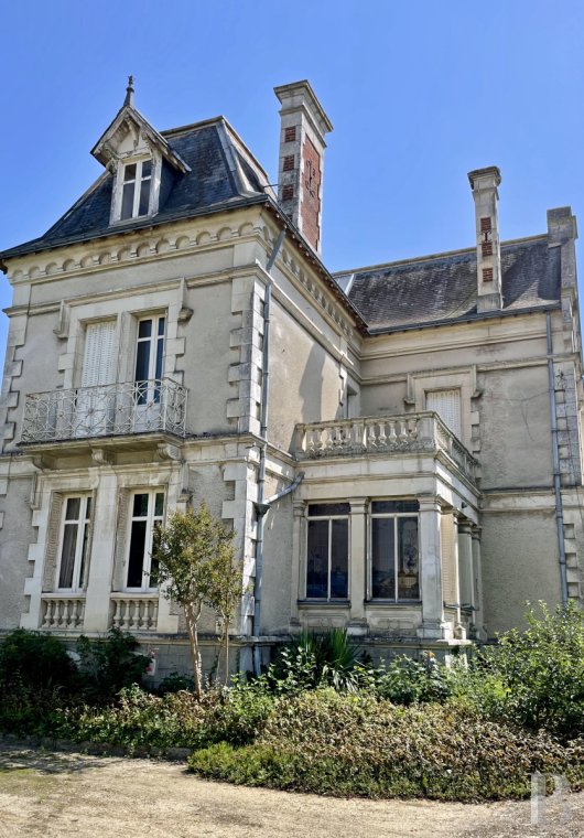 mansion houses for sale France pays de loire   - 2