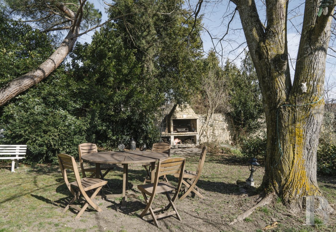 character properties France auvergne   - 12