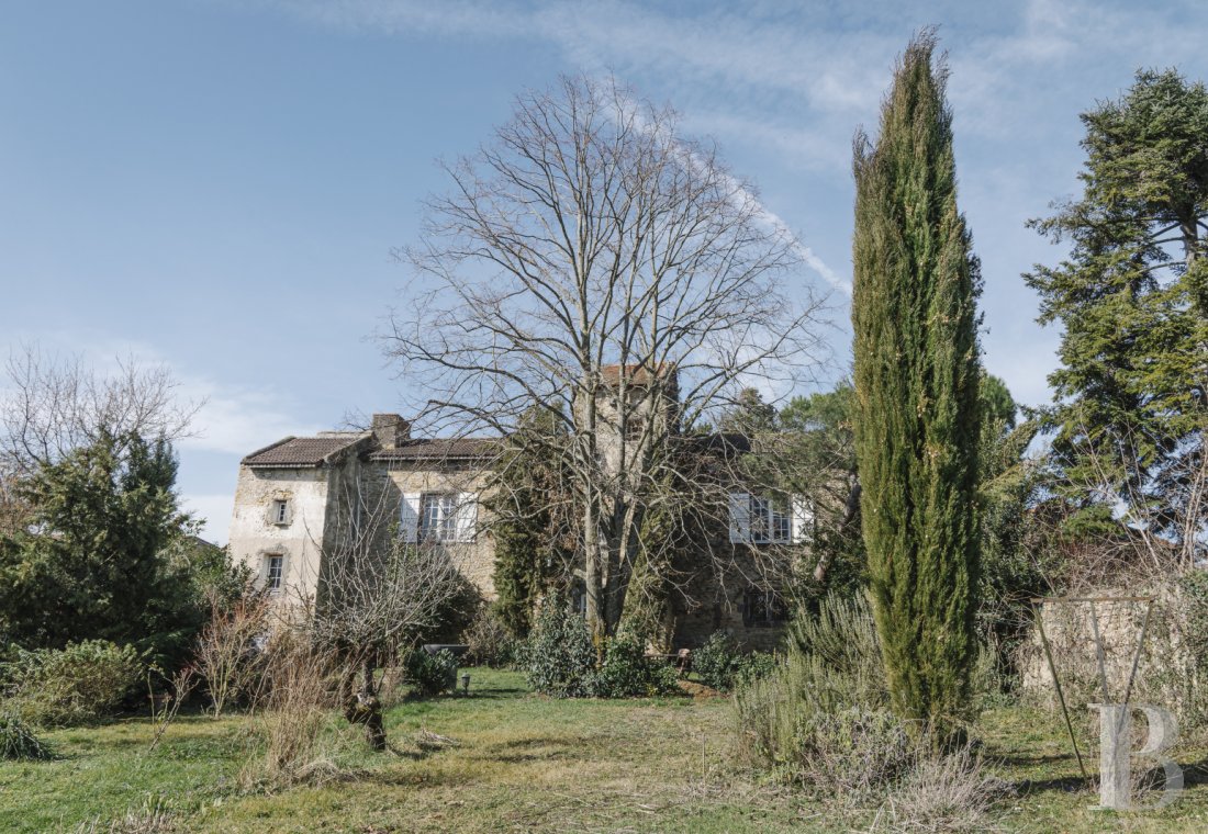 character properties France auvergne   - 1
