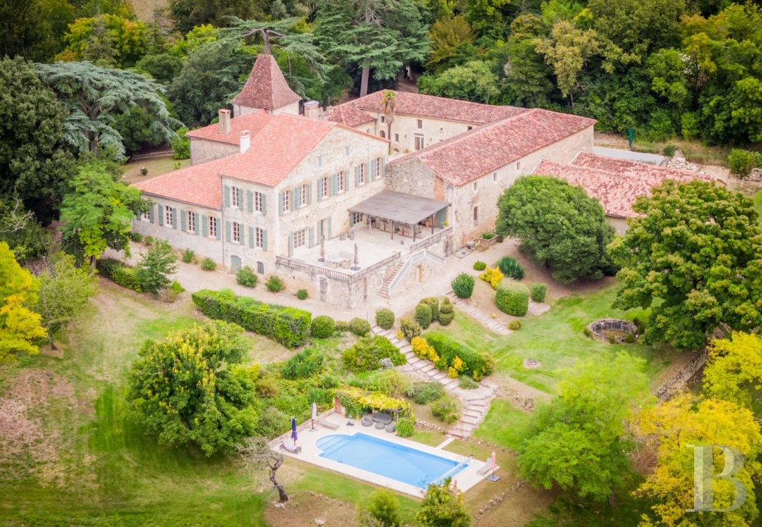 chateaux for sale France midi pyrenees   - 2