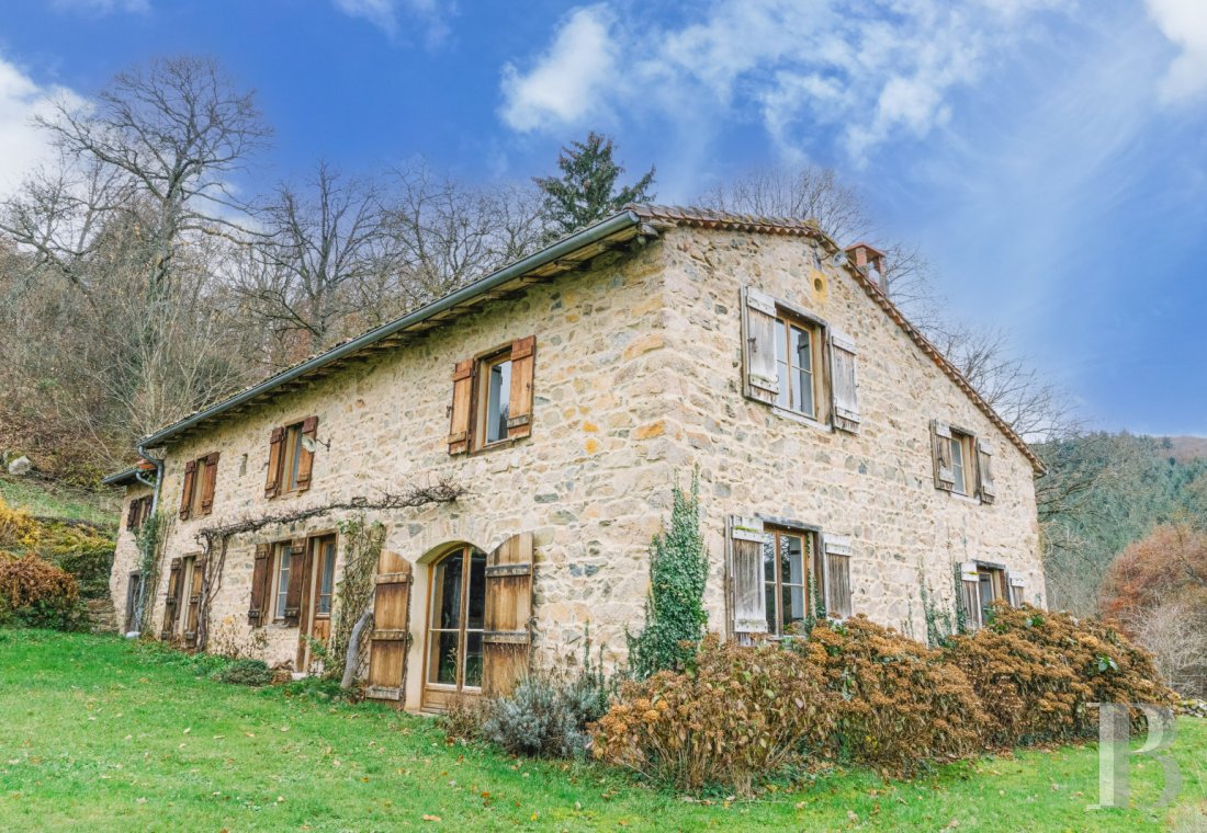 character properties France rhones alps   - 2