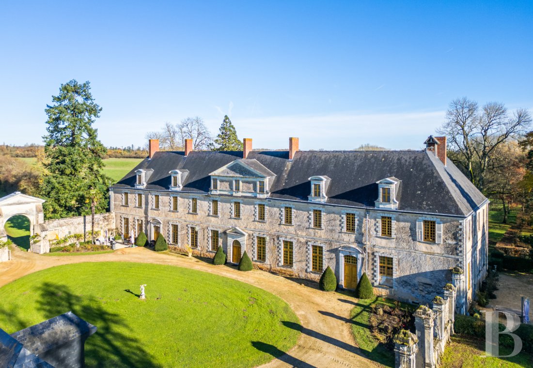 chateaux for sale France pays de loire   - 2