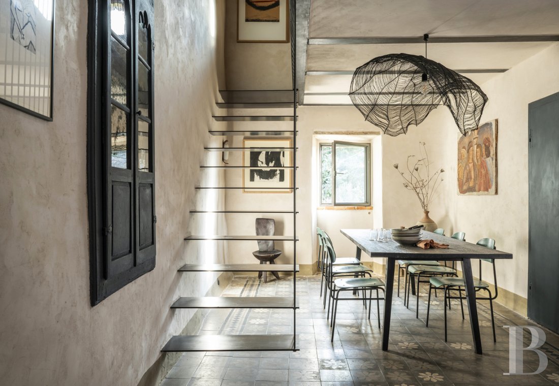 En Toscane, entre Arezzo et Cortona, une ancienne maison paysanne en plein ciel  - photo  n°12