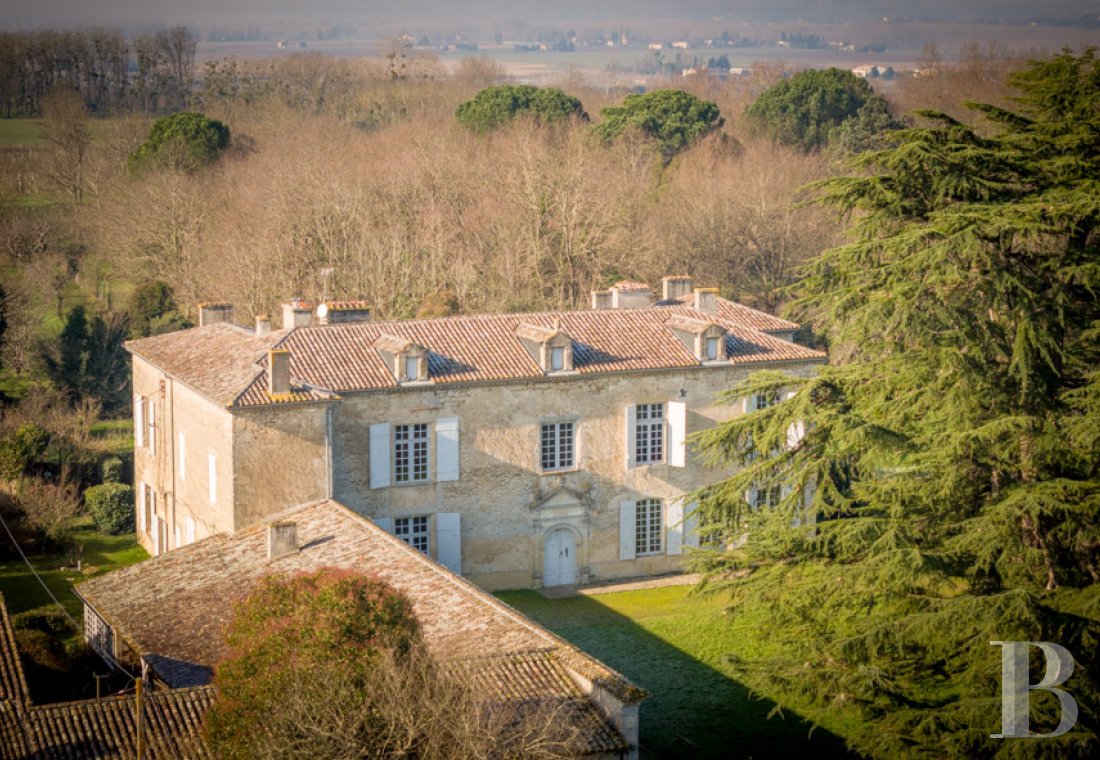 character properties France aquitaine   - 1