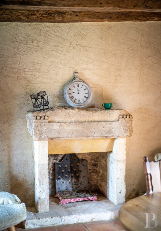 character properties France aquitaine   - 9